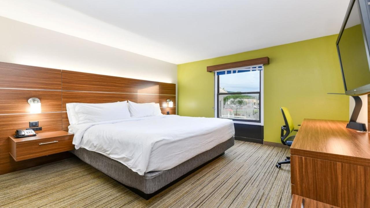Express & By Ihg Resort Pigeon Forge