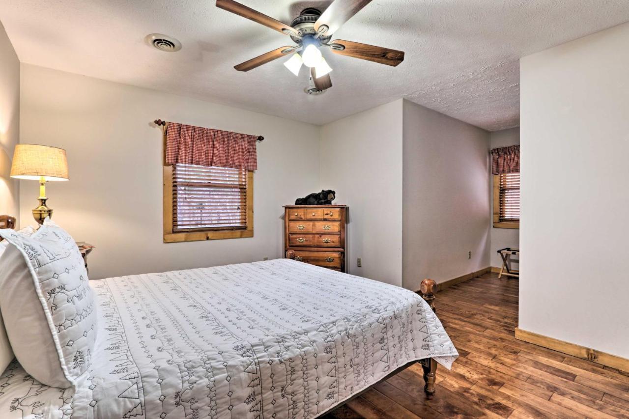 Holiday home With Hot Tub, 12 Mi To Dollywood! Pigeon Forge