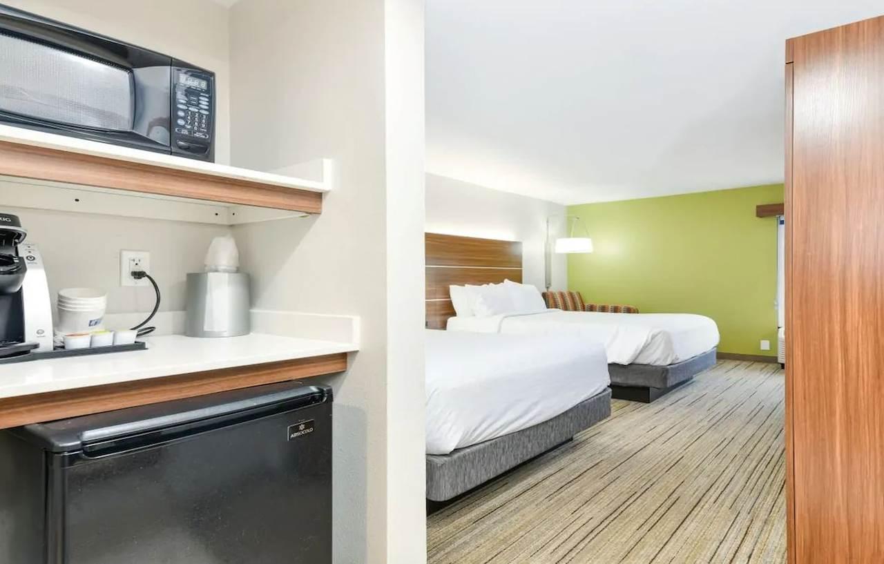 Express & By Ihg Resort 3*