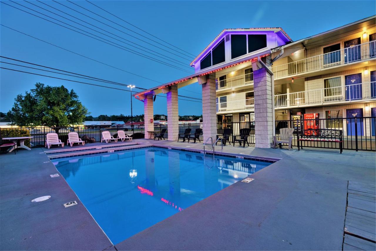 Hotel Briarstone Pigeon Forge