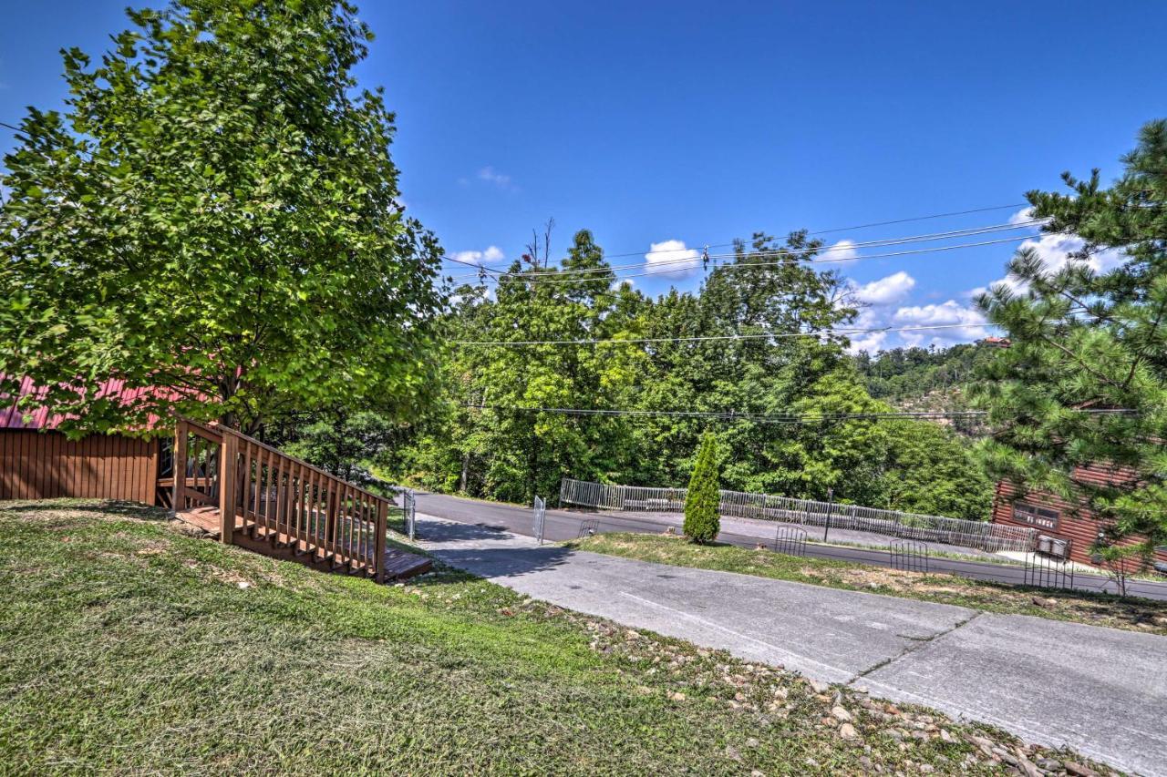 Pigeon Forge Tiny Home Hike, Sip And Explore! Pigeon Forge