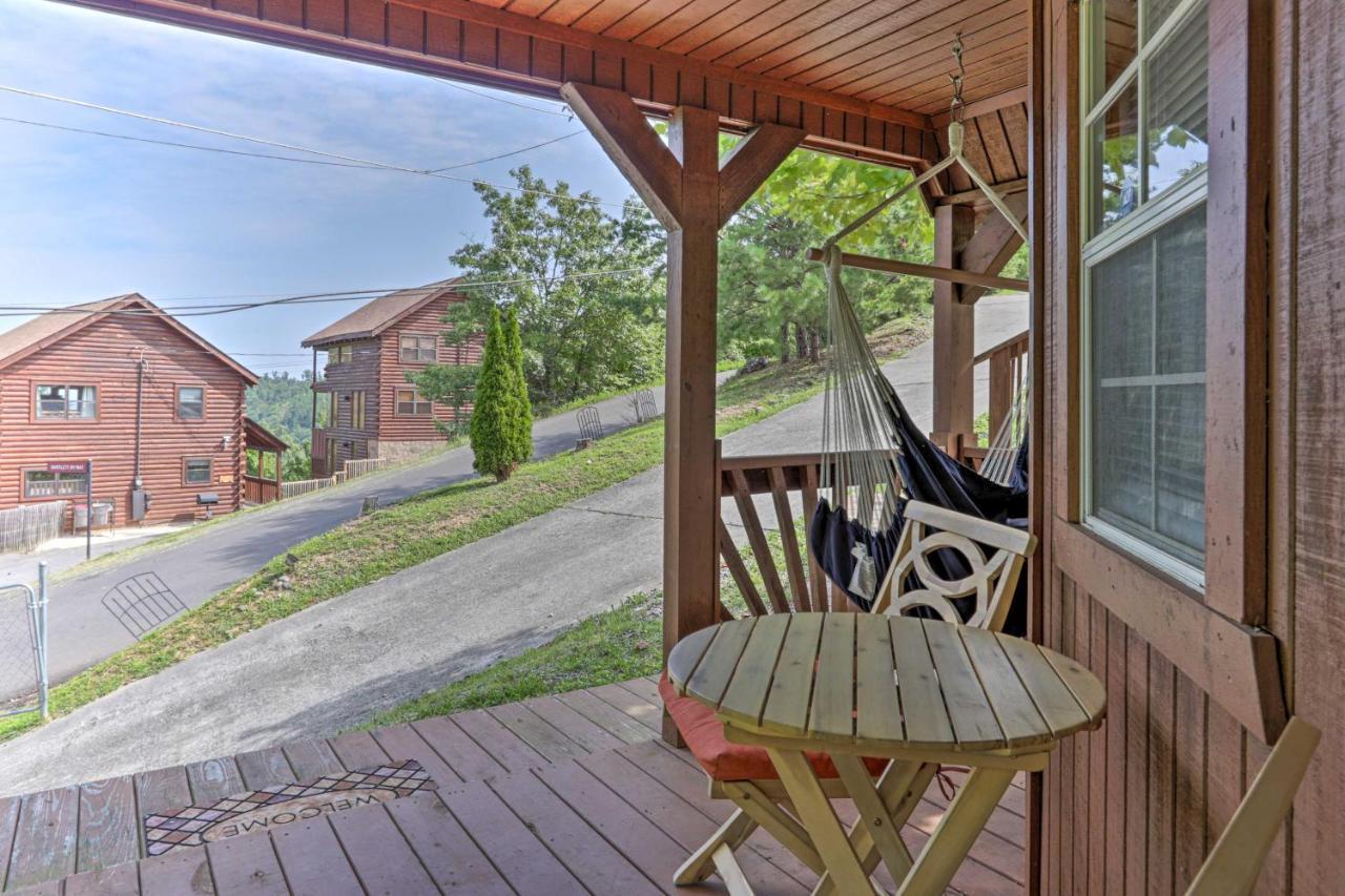 Pigeon Forge Tiny Home Hike, Sip And Explore! * Pigeon Forge
