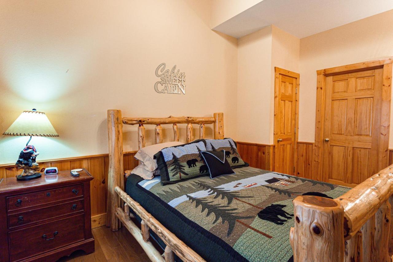 Bear Claw - Bear Claw Retreat In Pigeon Forge! Holiday home