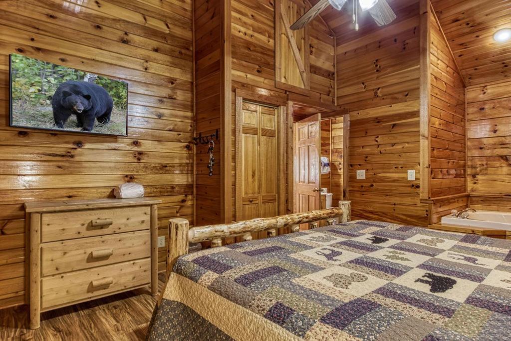 Holiday home The Nut House, Hot Tub, Game Room, Wifi, 1089 Free Tickets Each Paid Day, Dollywood And More! *