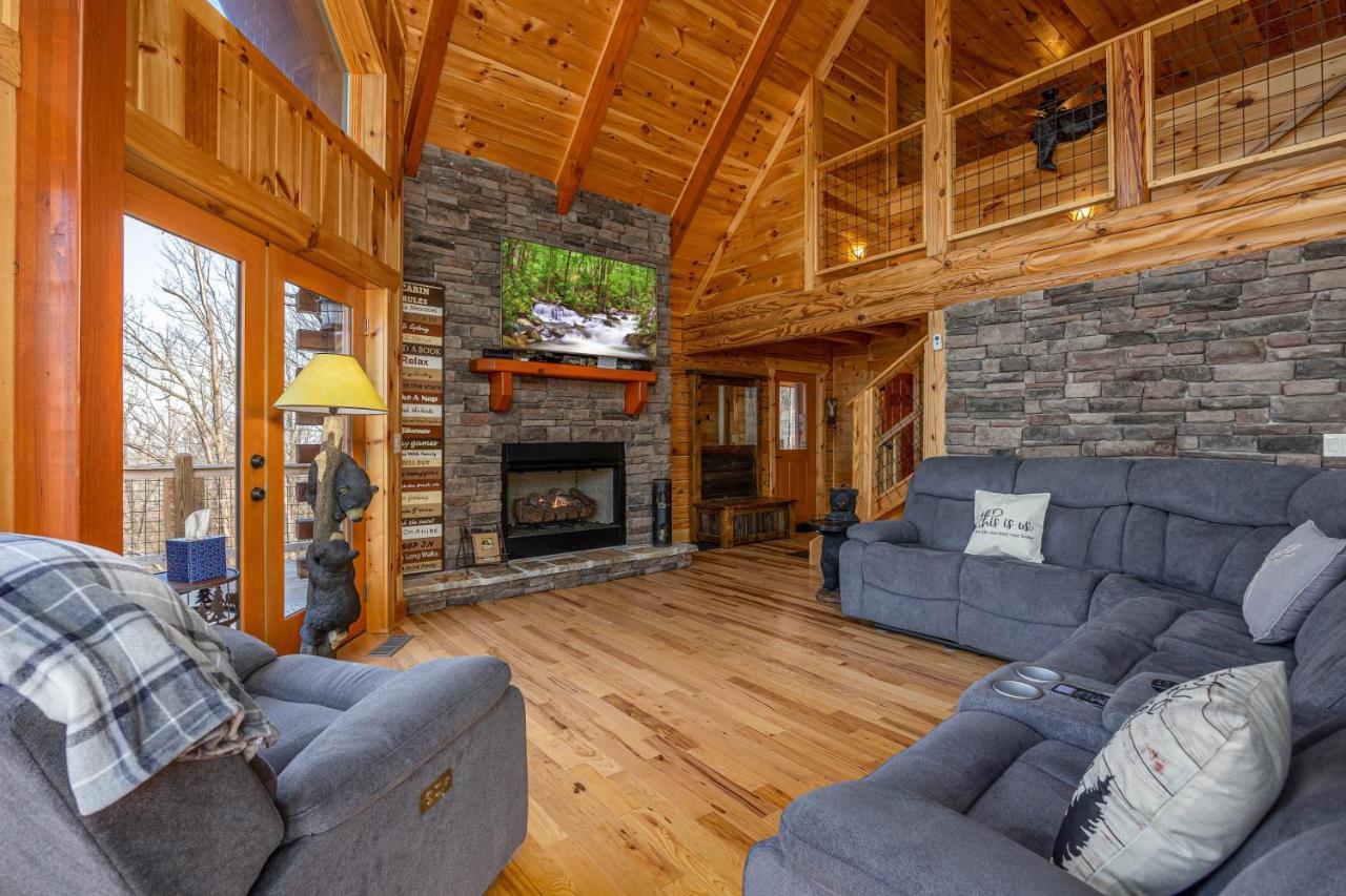 Climbing To New Heights Holiday home