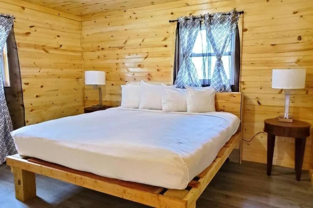 Holiday home Inpigeon Forge On The River *