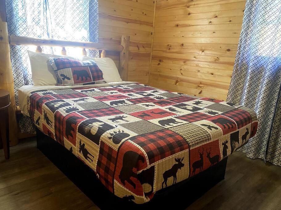 Holiday home Inpigeon Forge On The River *