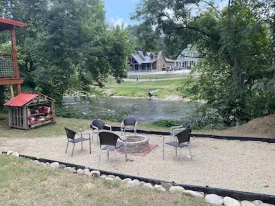 Inpigeon Forge On The River Holiday home *