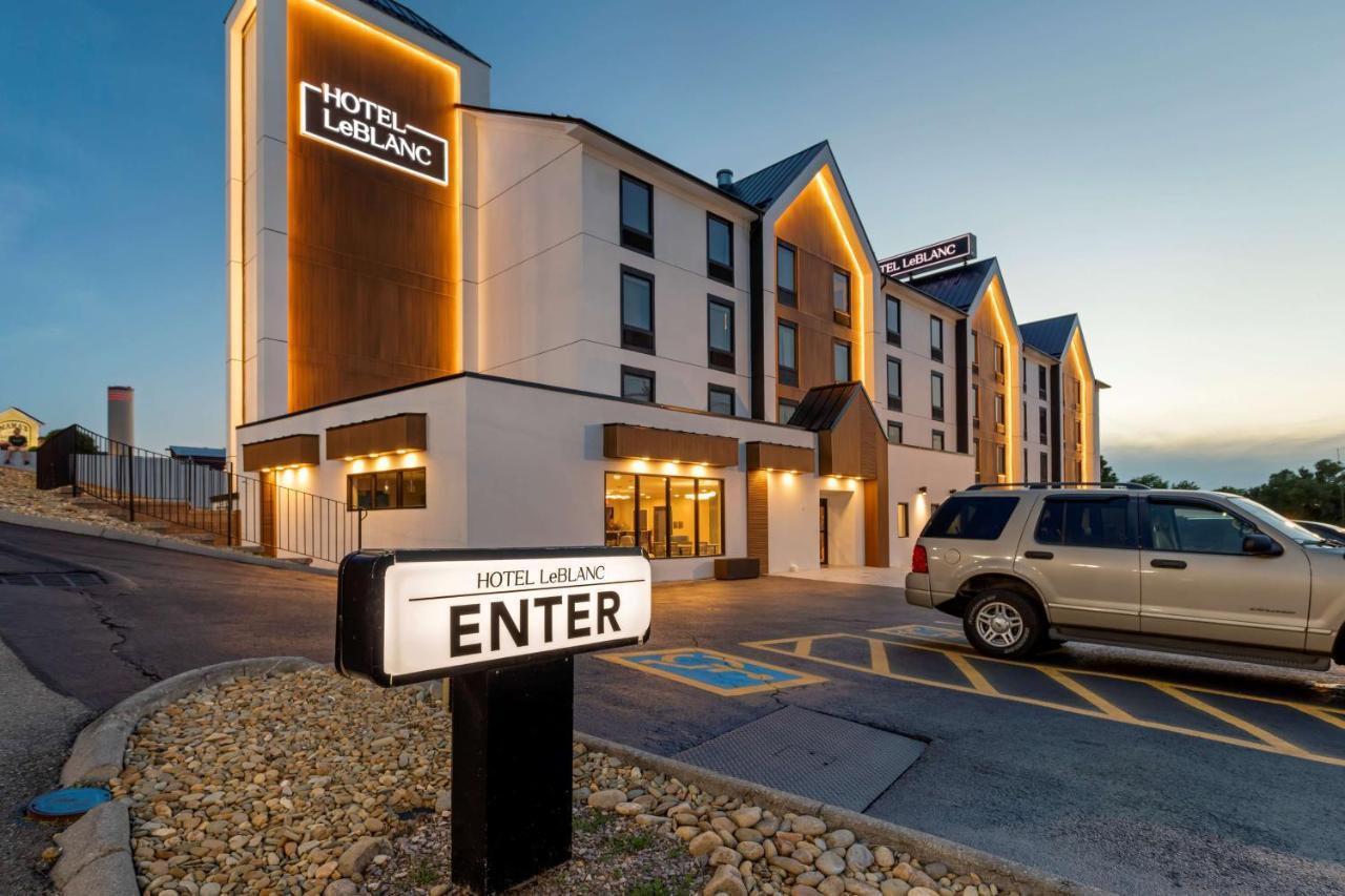 Leblanc Western Signature Collection Hotel