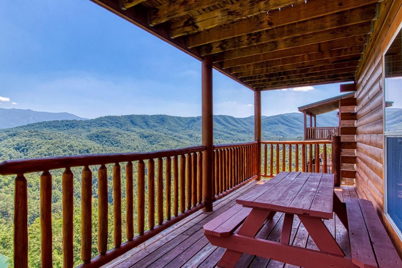 Holiday home Mountain Splash, Private Pool, Theater Room, 1089 Free Tickets Each Paid Day, Dollywood And *