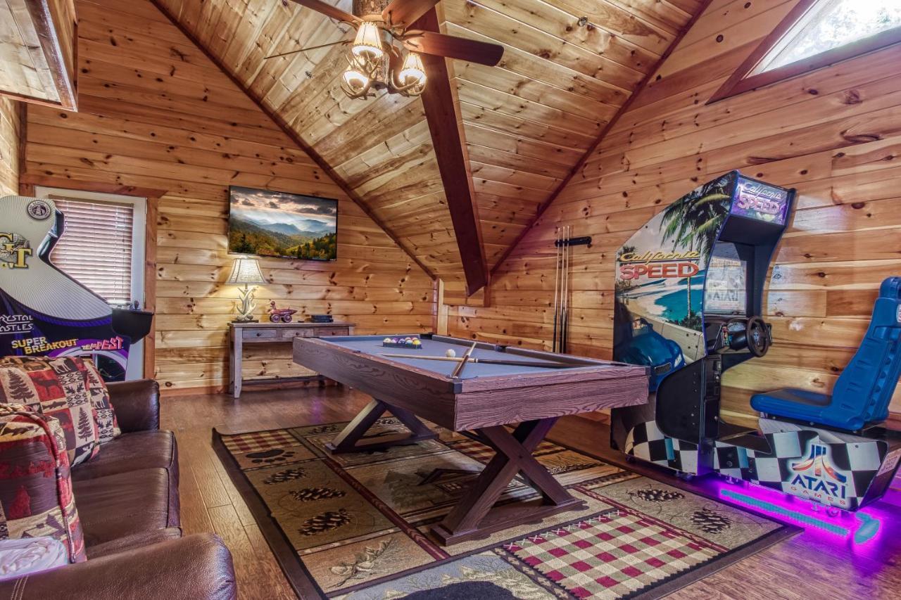 Mountain Splash, Private Pool, Theater Room, 1089 Free Tickets Each Paid Day, Dollywood And Pigeon Forge