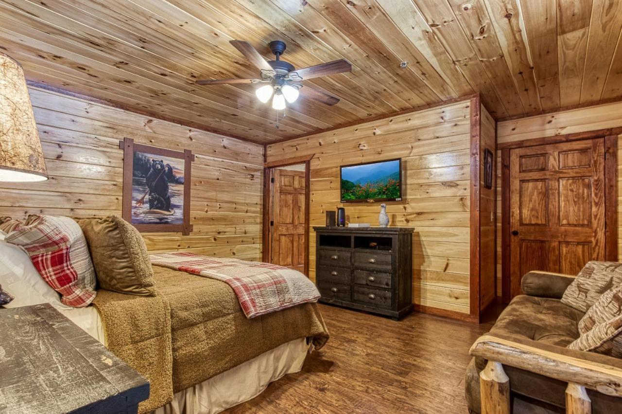 Holiday home Mountain Splash, Private Pool, Theater Room, 1089 Free Tickets Each Paid Day, Dollywood And *