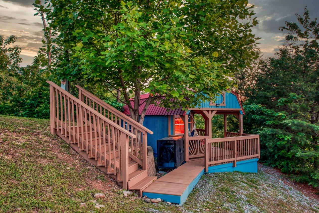 Pigeon Forge Tiny Home Hike, Sip And Explore! Apartment Pigeon Forge