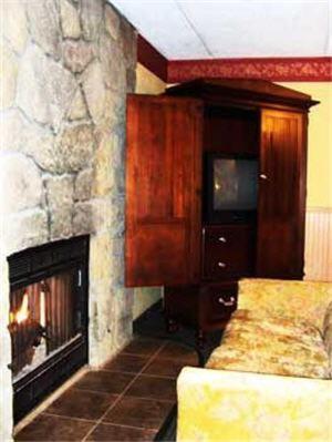 Clarion & Near The Leconte Center Pigeon Forge