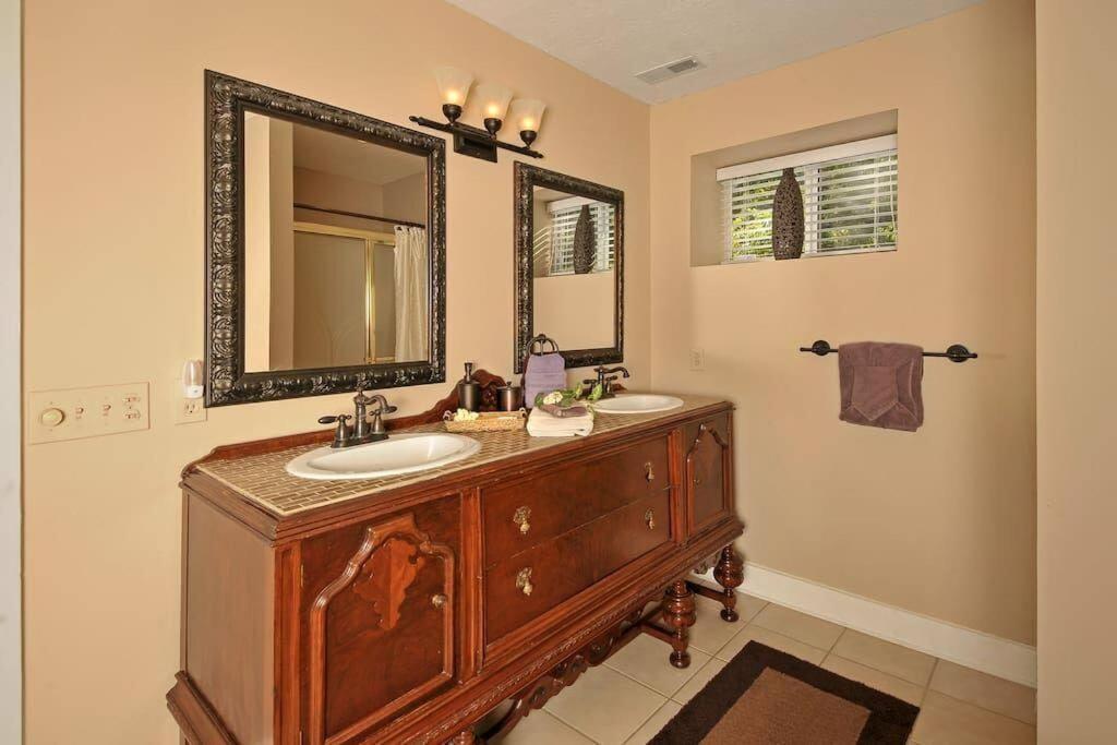 Smoky Mountain Splendor Two Third Acre 2 King Master *