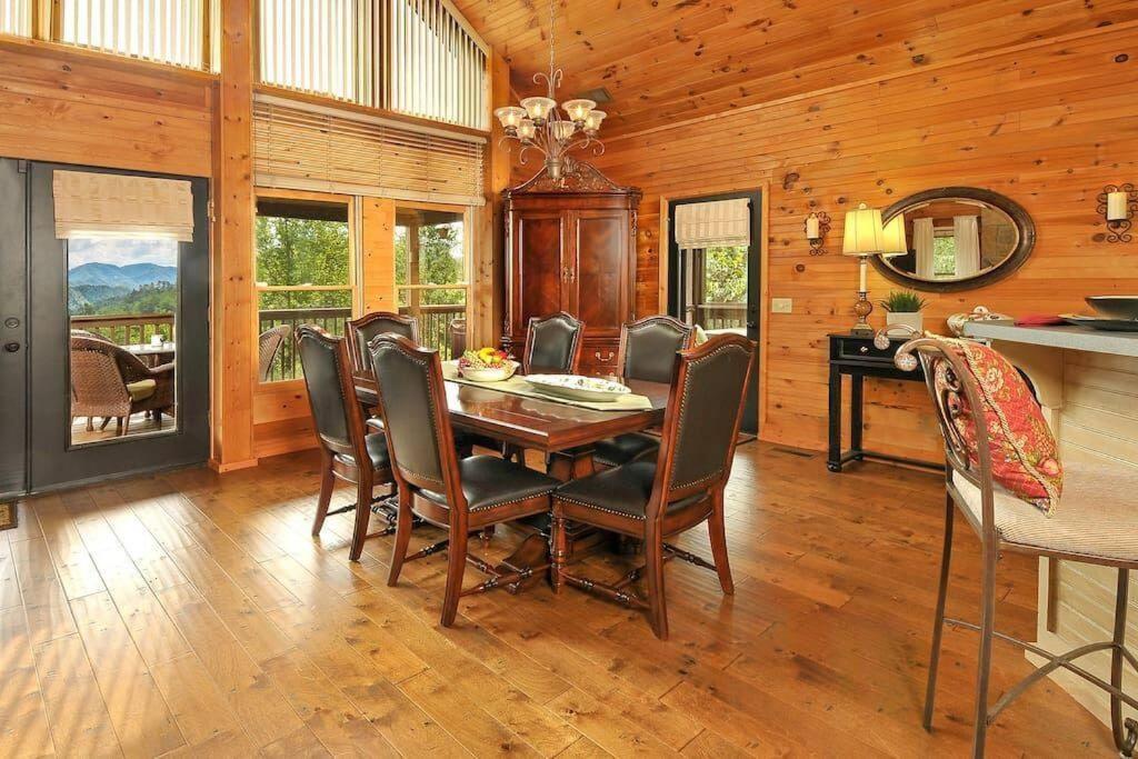 Holiday home Smoky Mountain Splendor Two Third Acre 2 King Master Pigeon Forge