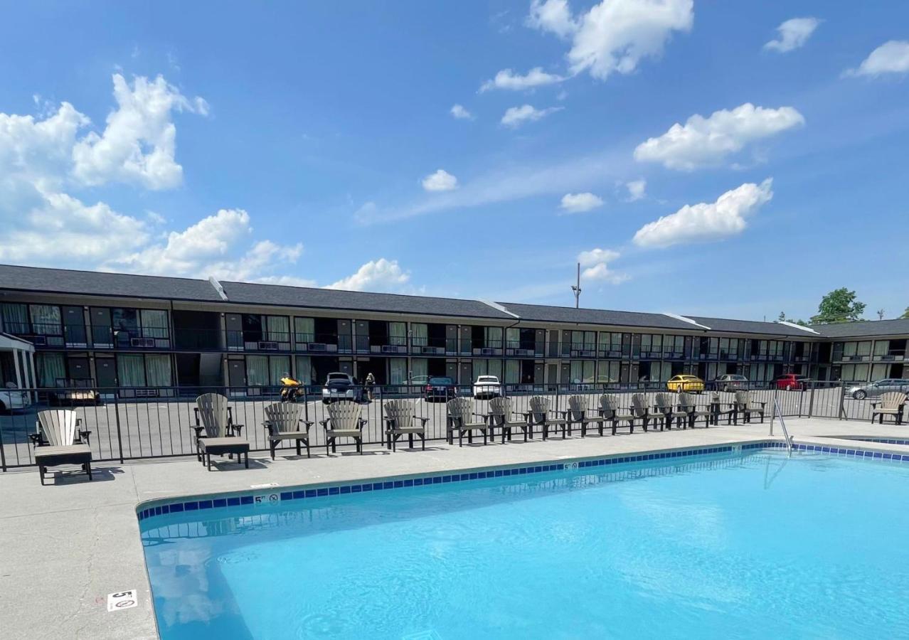 Hotel Travelodge By Wyndham Dollywood Lane