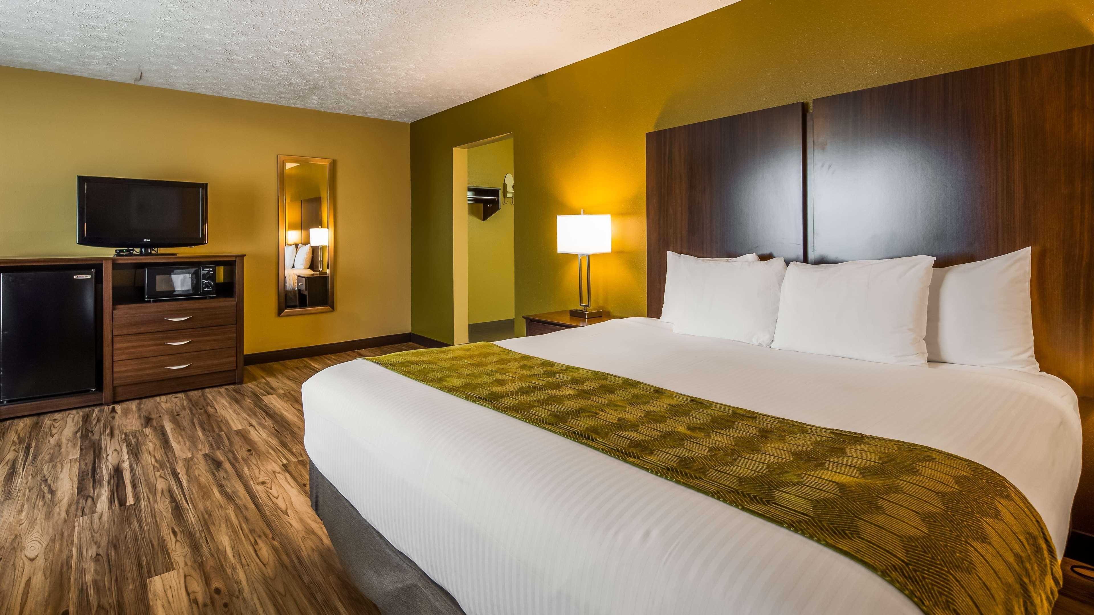 Hotel Western Plaza 3*