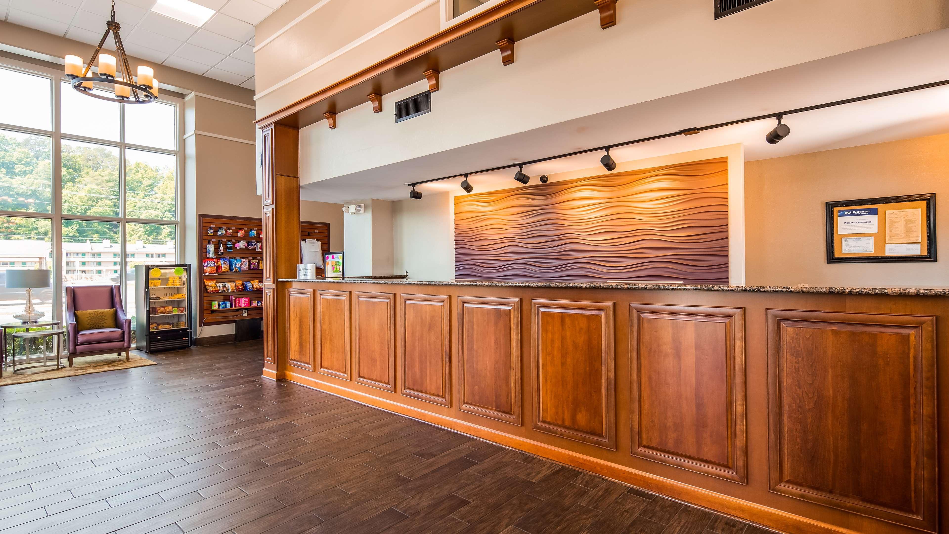 Western Plaza Hotel