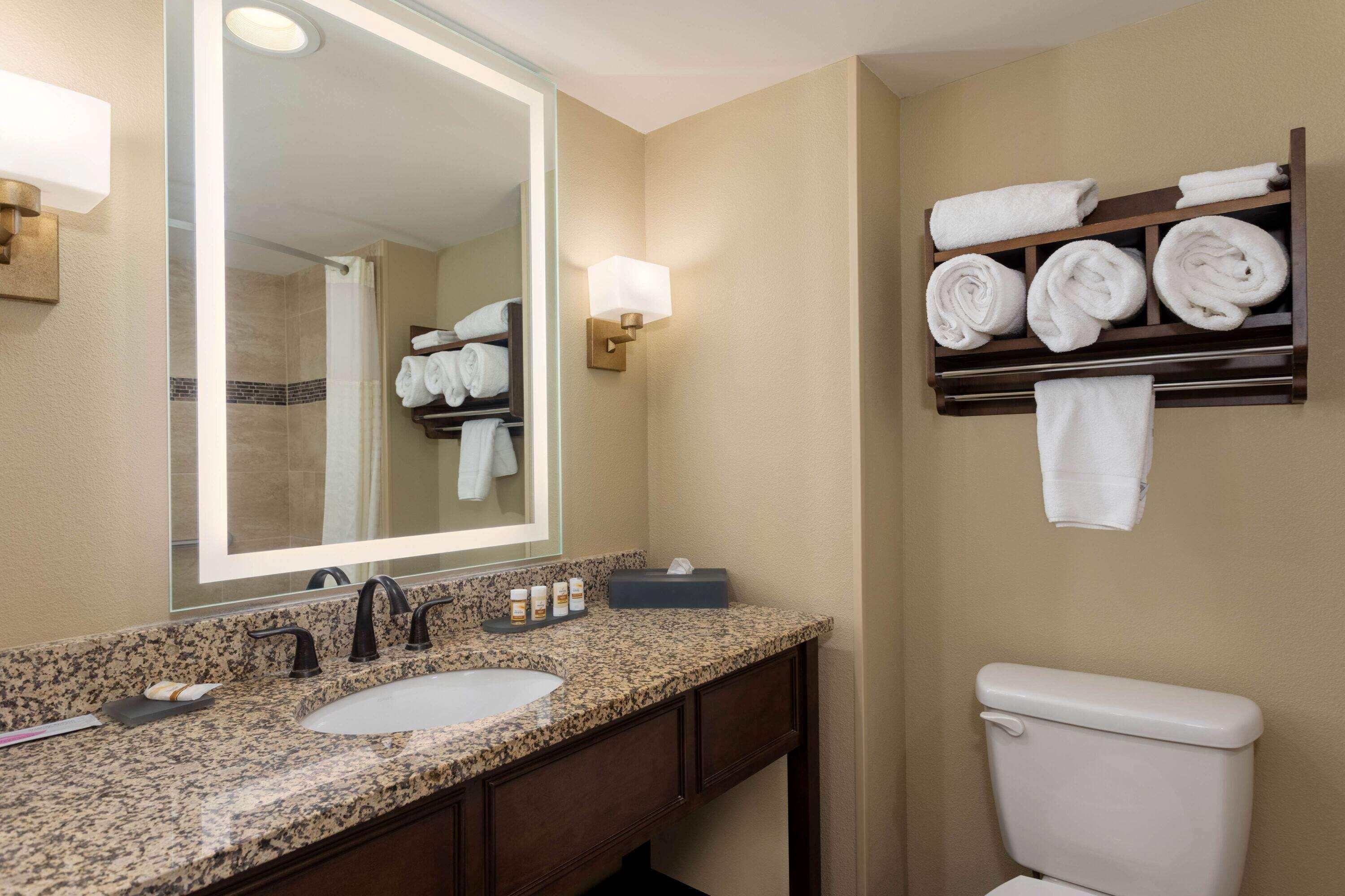 La Quinta By Wyndham Hotel