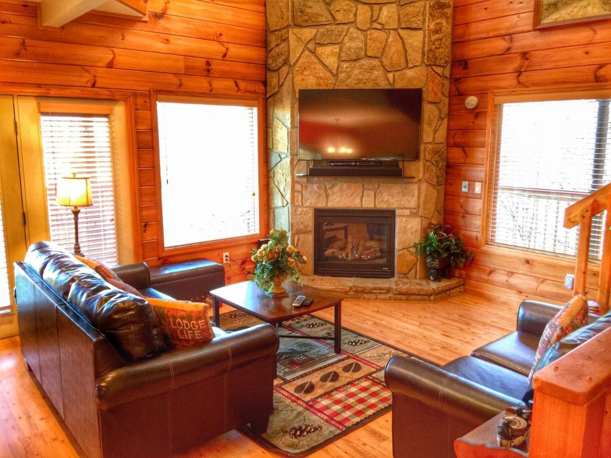 Ole Smoky Retreat * Pigeon Forge