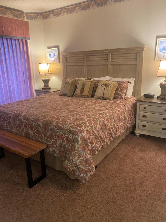 River Place #110 3bd *
