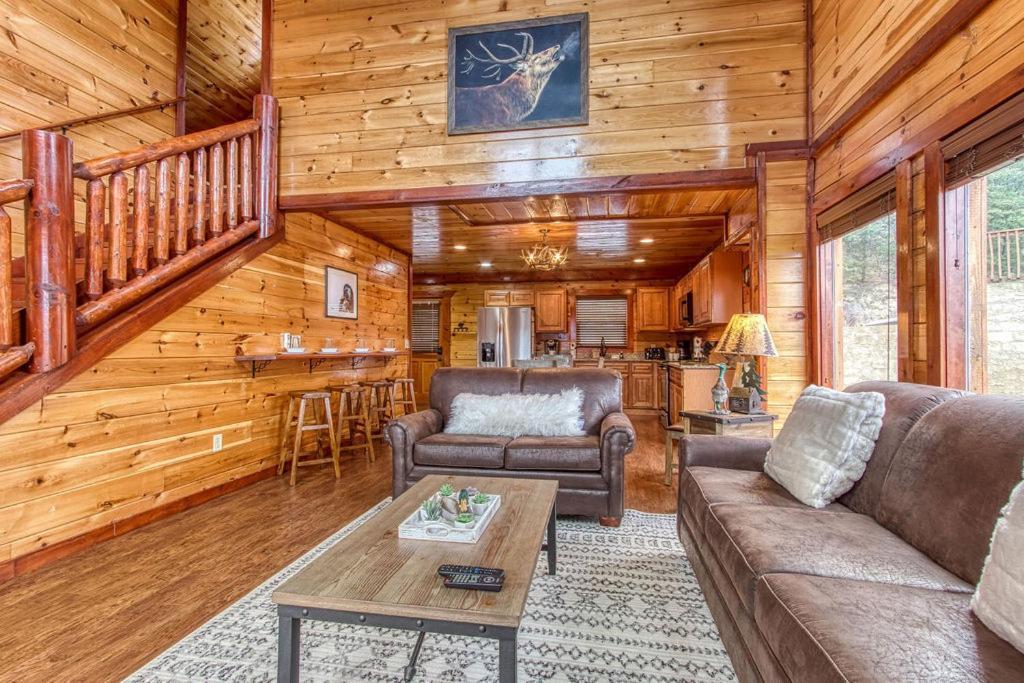 Mountain Splash, Private Pool, Theater Room, 1089 Free Tickets Each Paid Day, Dollywood And * Pigeon Forge
