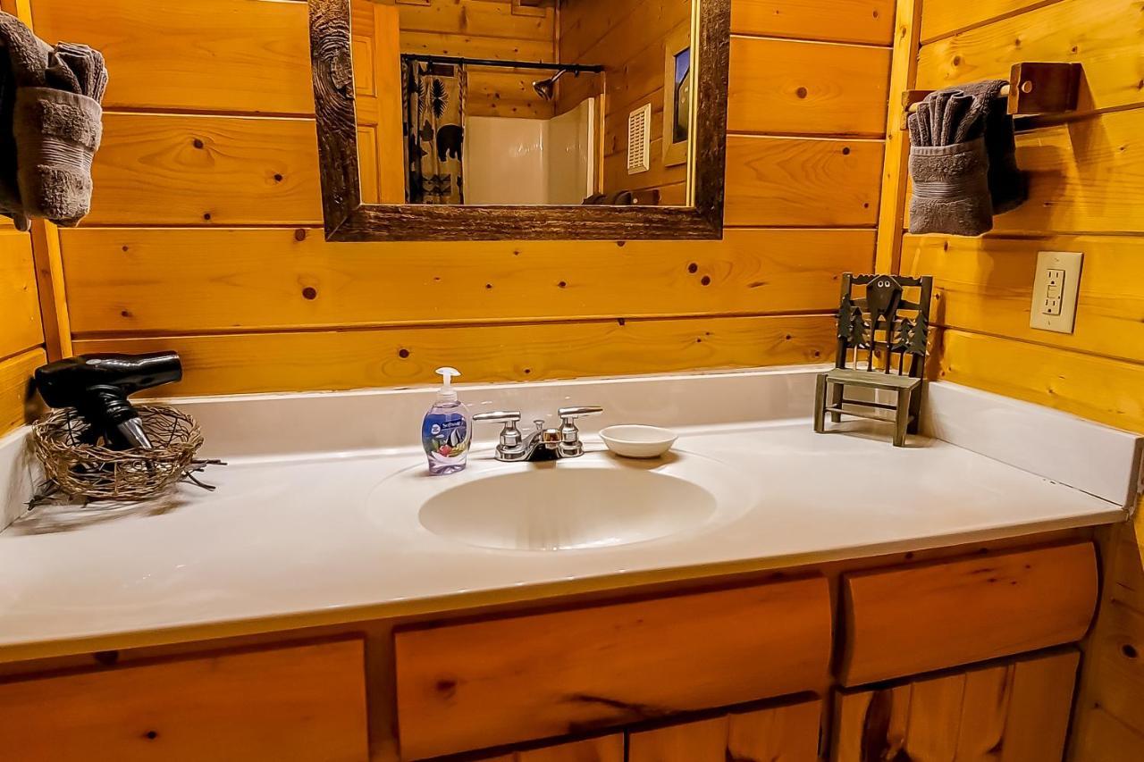 Across The Creek Holiday home Pigeon Forge