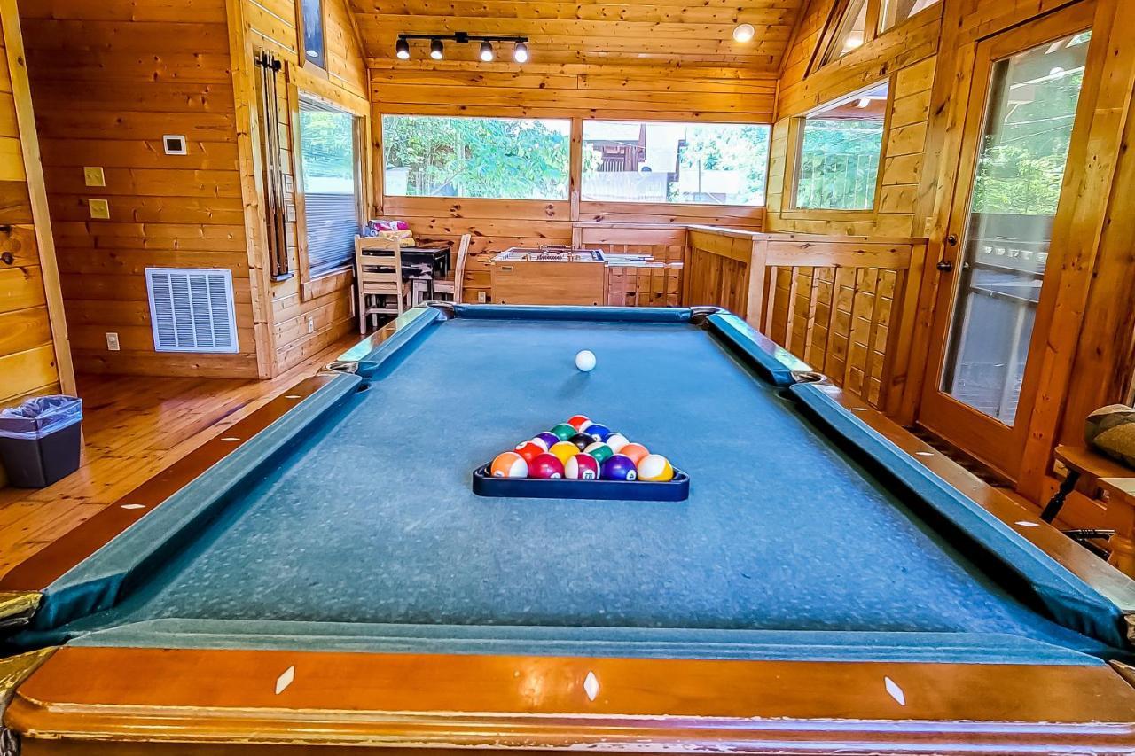 Holiday home Across The Creek Pigeon Forge