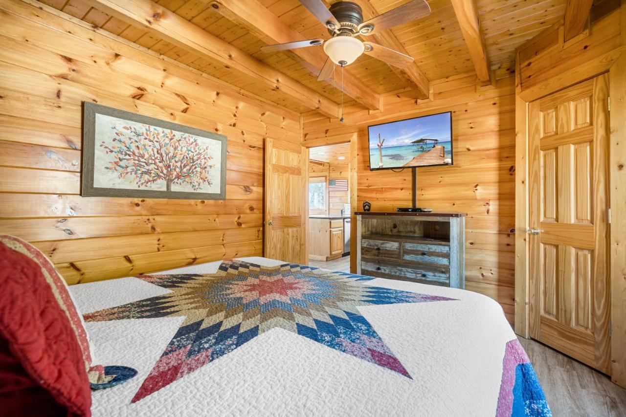 A Higher Calling, 1089 Of Free Area Attraction Tickets For Each Paid Day, Dollywood And More! Holiday home