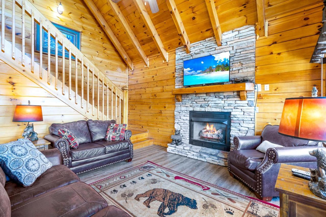 A Higher Calling, 1089 Of Free Area Attraction Tickets For Each Paid Day, Dollywood And More! Holiday home
