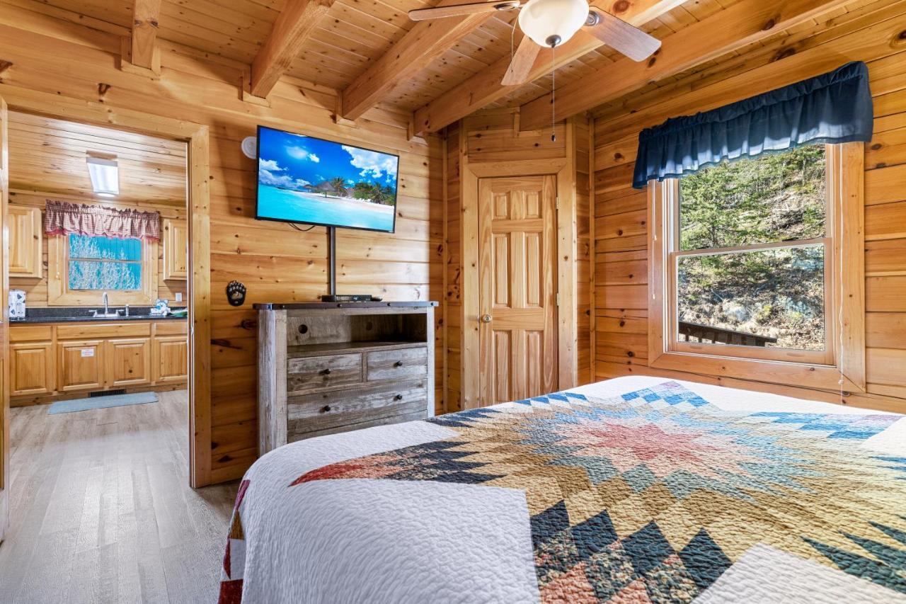 Holiday home A Higher Calling, 1089 Of Free Area Attraction Tickets For Each Paid Day, Dollywood And More!