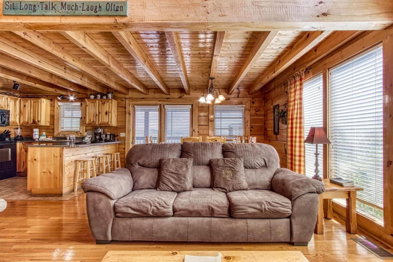 Ern864 - The Cedars - Great Location! Close To The Action! Holiday home Pigeon Forge