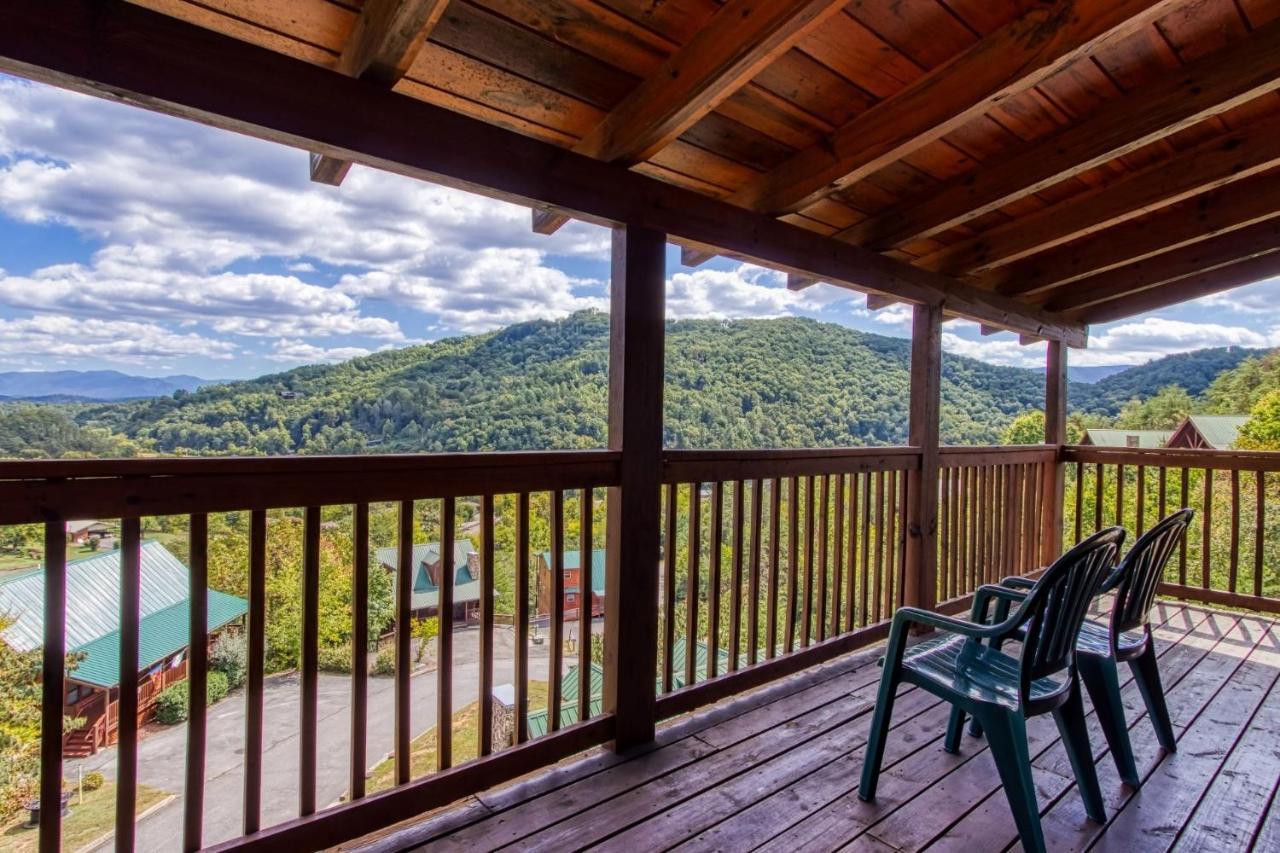 Ern864 - The Cedars - Great Location! Close To The Action! Holiday home Pigeon Forge