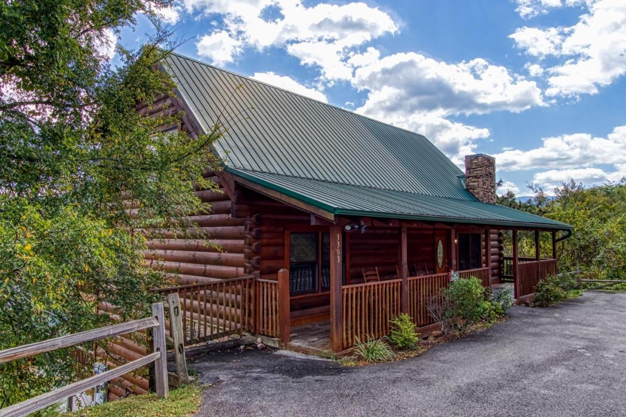 Holiday home Ern864 - The Cedars - Great Location! Close To The Action!