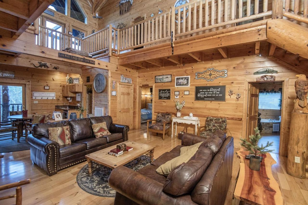 Holiday home Ern854 - Wagon Wheel - Great Location! Close To The Action! *