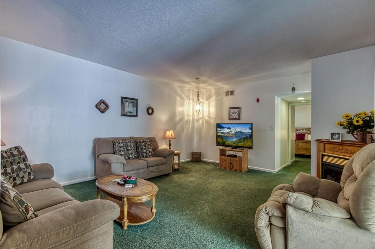 Colonial Crest 110 - Great Location! - Walk To Town! Apartment *
