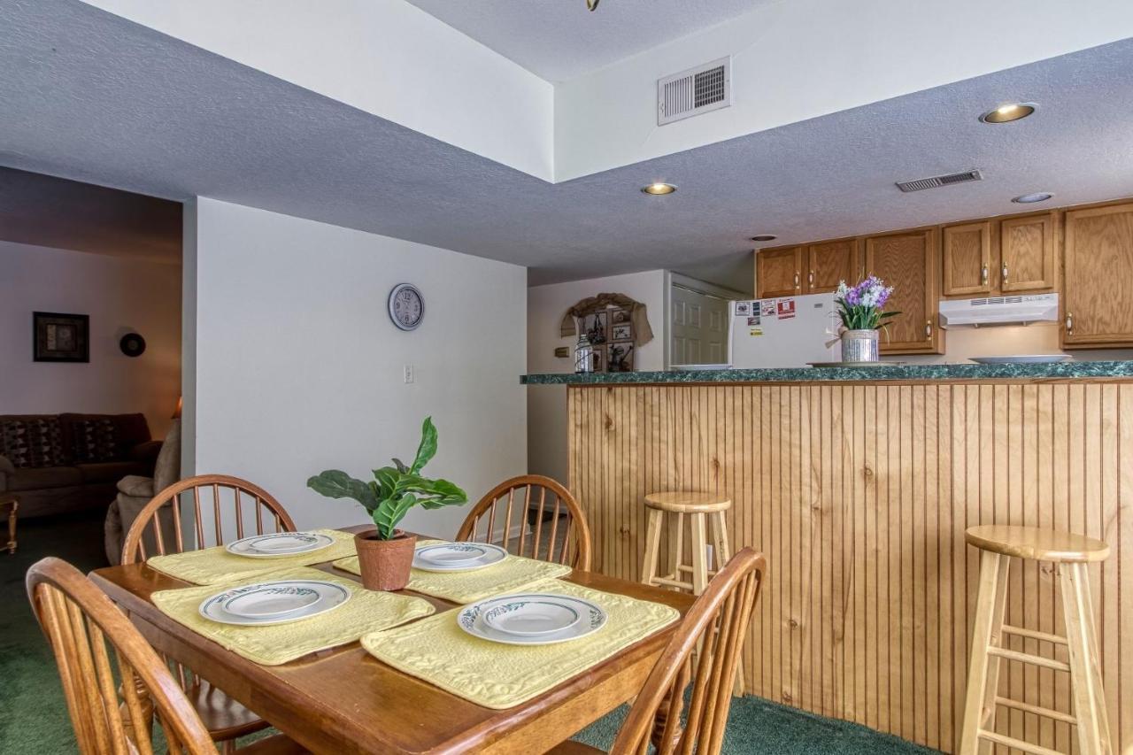 Colonial Crest 110 - Great Location! - Walk To Town! Apartment *