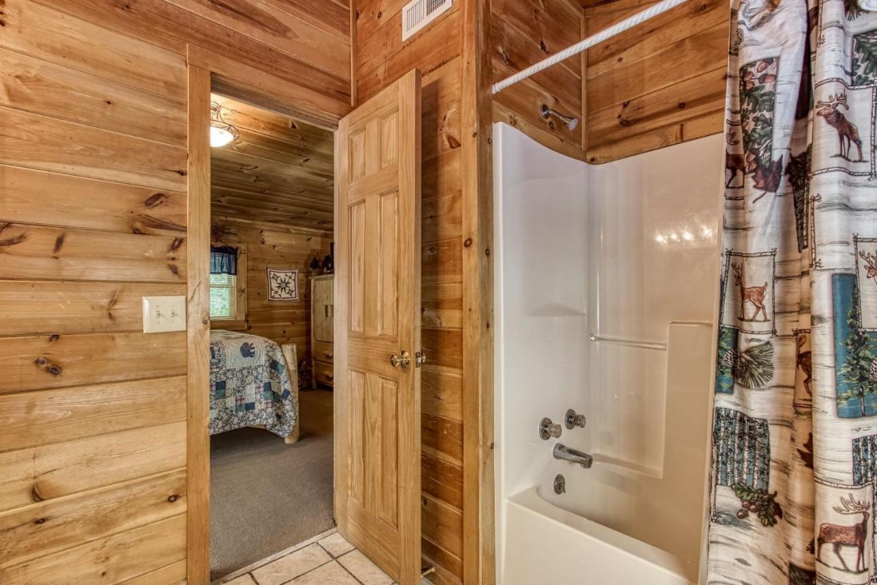 Holiday home Mystic Mountain - Great Location! Close To The Action! Pigeon Forge