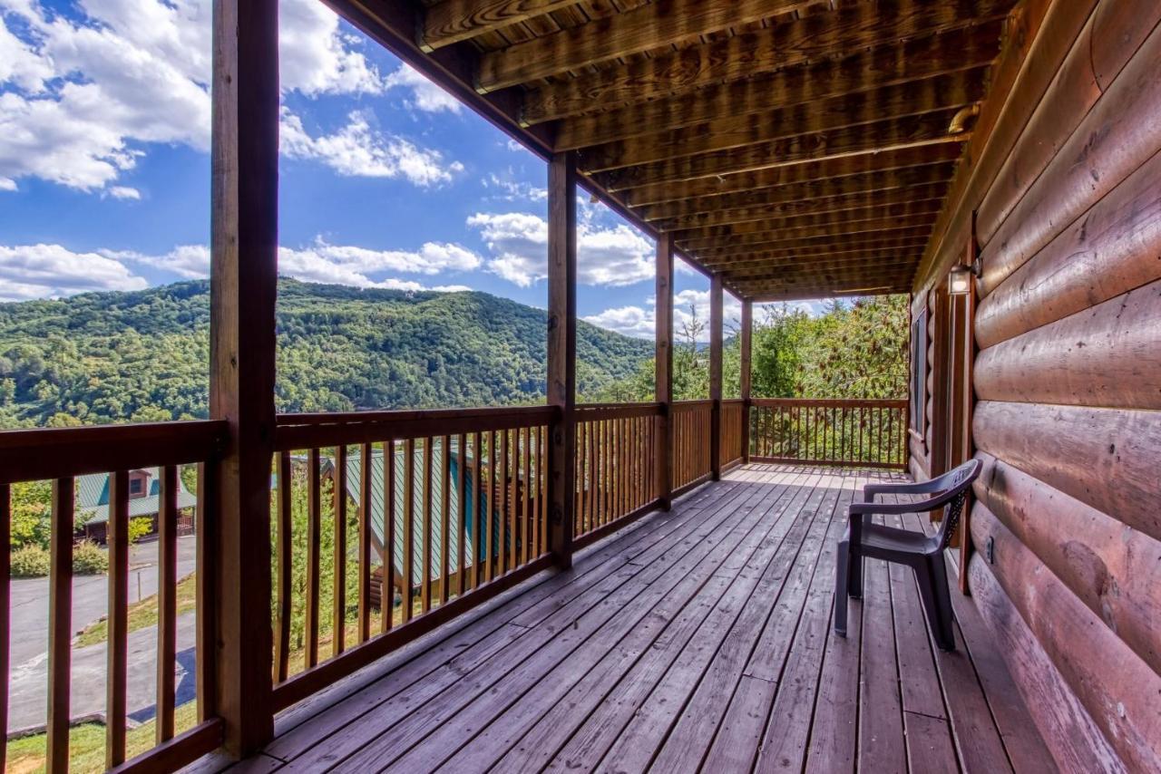 Ern864 - The Cedars - Great Location! Close To The Action! Holiday home *