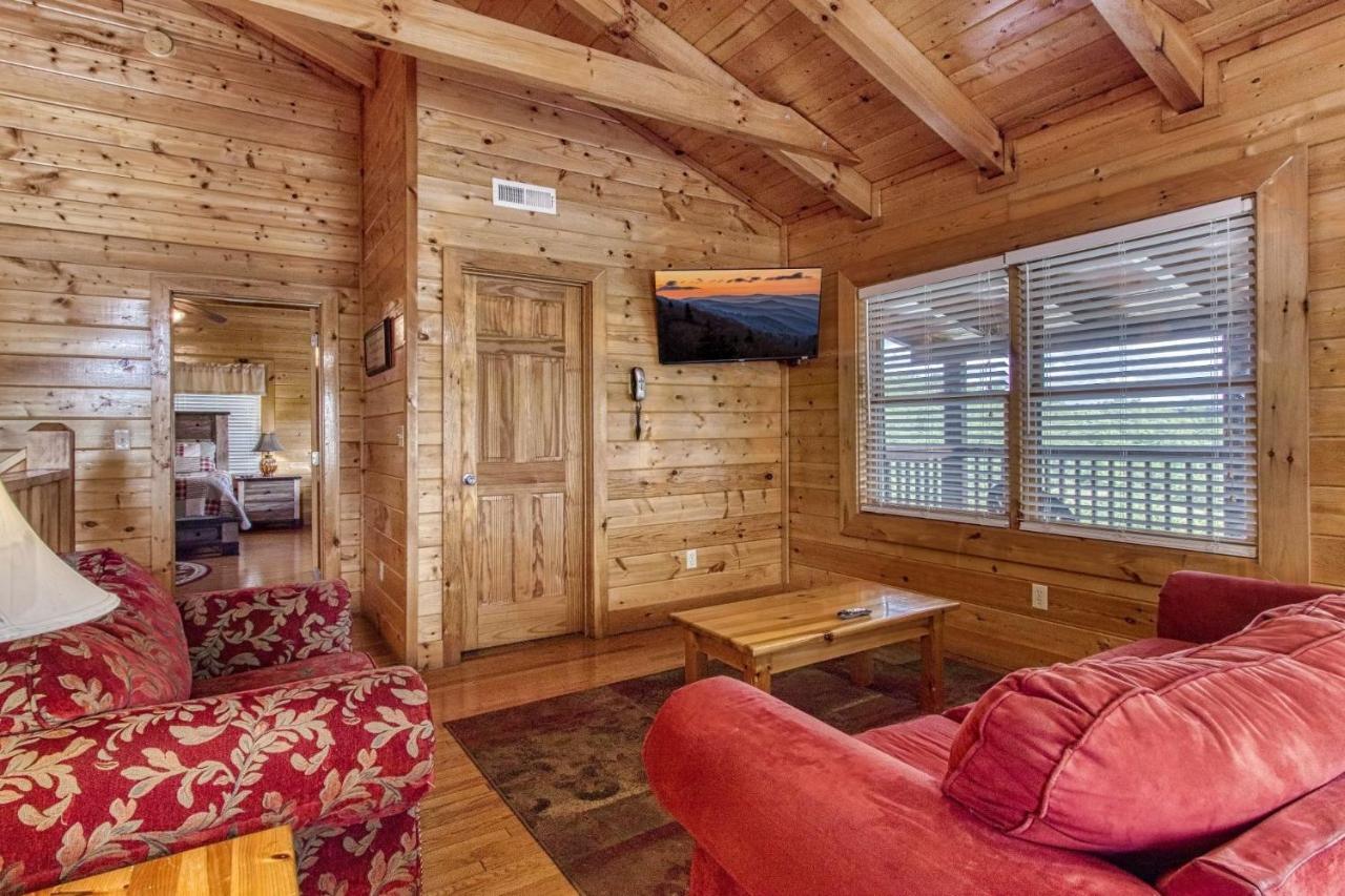 Ern864 - The Cedars - Great Location! Close To The Action! Holiday home *