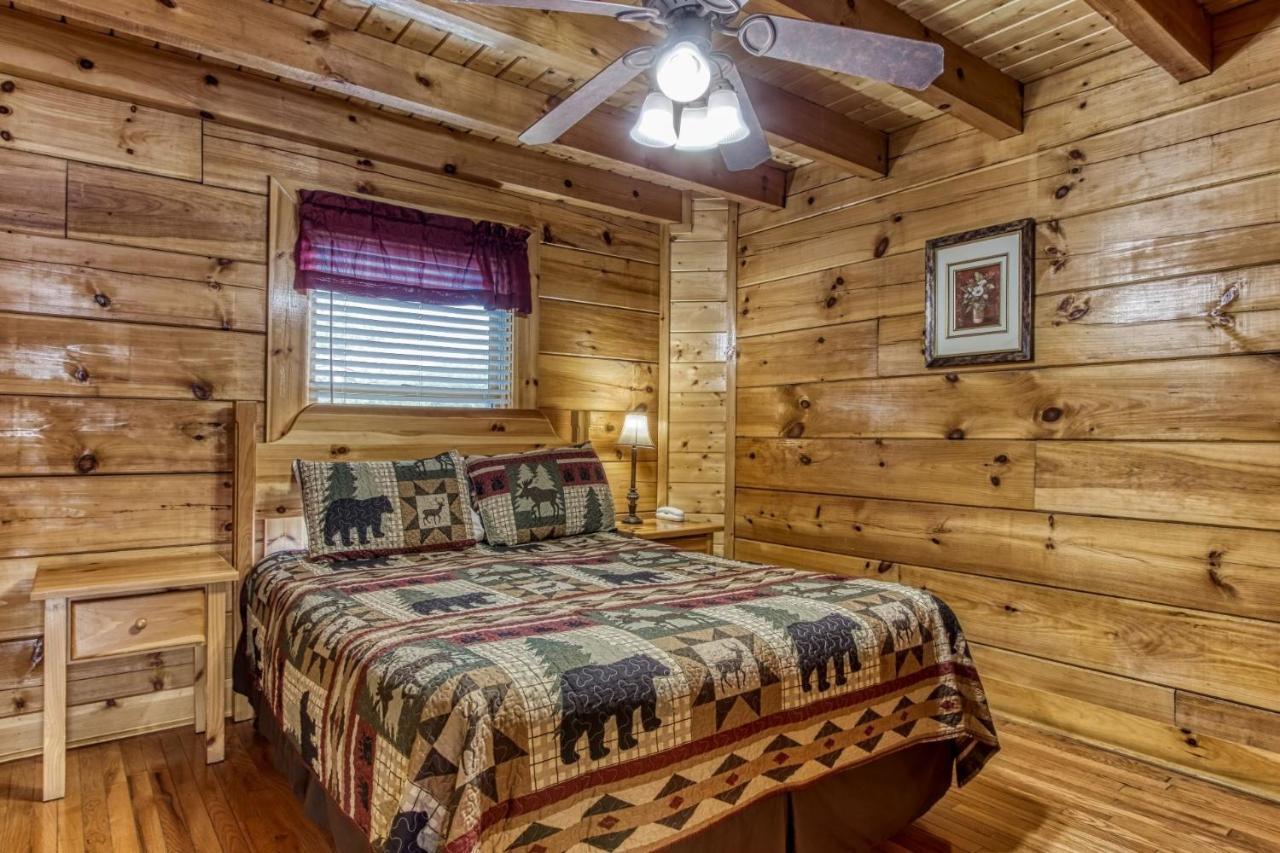 Ern864 - The Cedars - Great Location! Close To The Action!