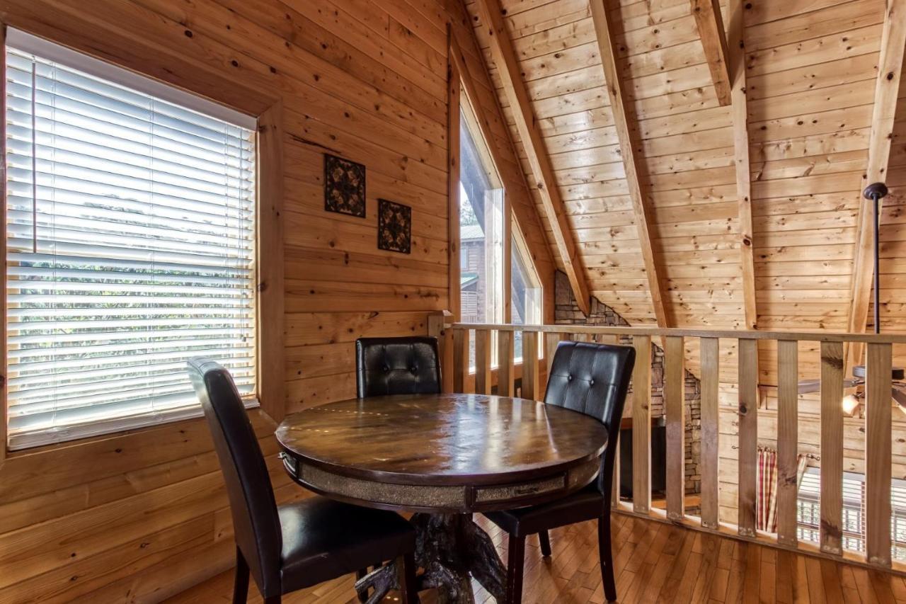 Ern864 - The Cedars - Great Location! Close To The Action! Holiday home Pigeon Forge