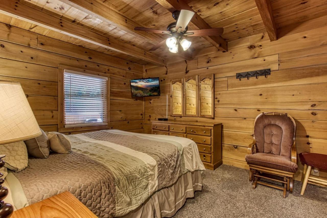 Er96 - Squirrel's Leap - Great Location! Close To Town! Pigeon Forge