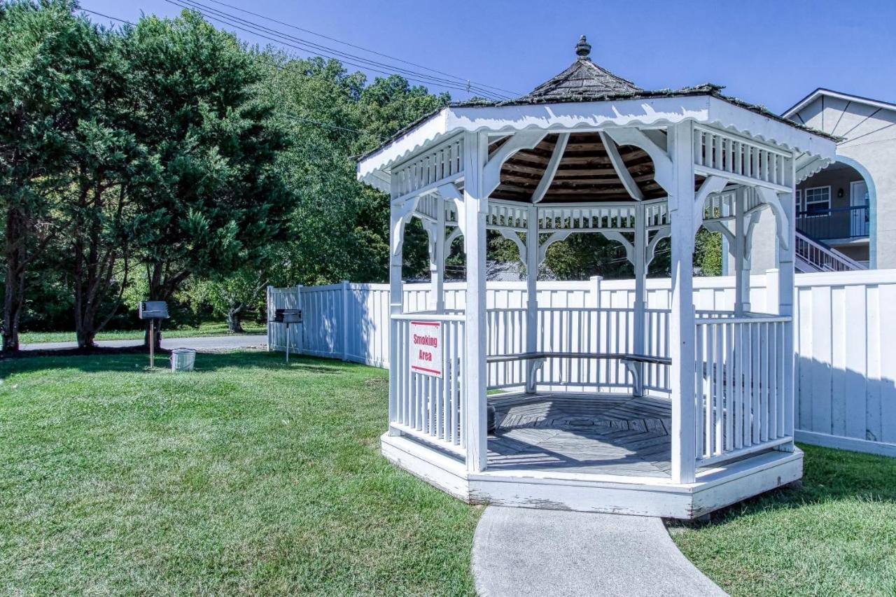 Colonial Crest 110 - Great Location! - Walk To Town! Pigeon Forge
