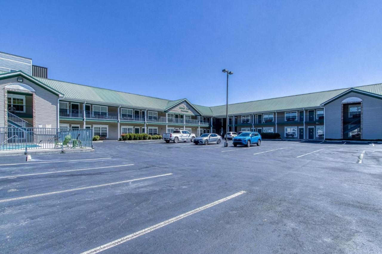 Colonial Crest 110 - Great Location! - Walk To Town! * Pigeon Forge