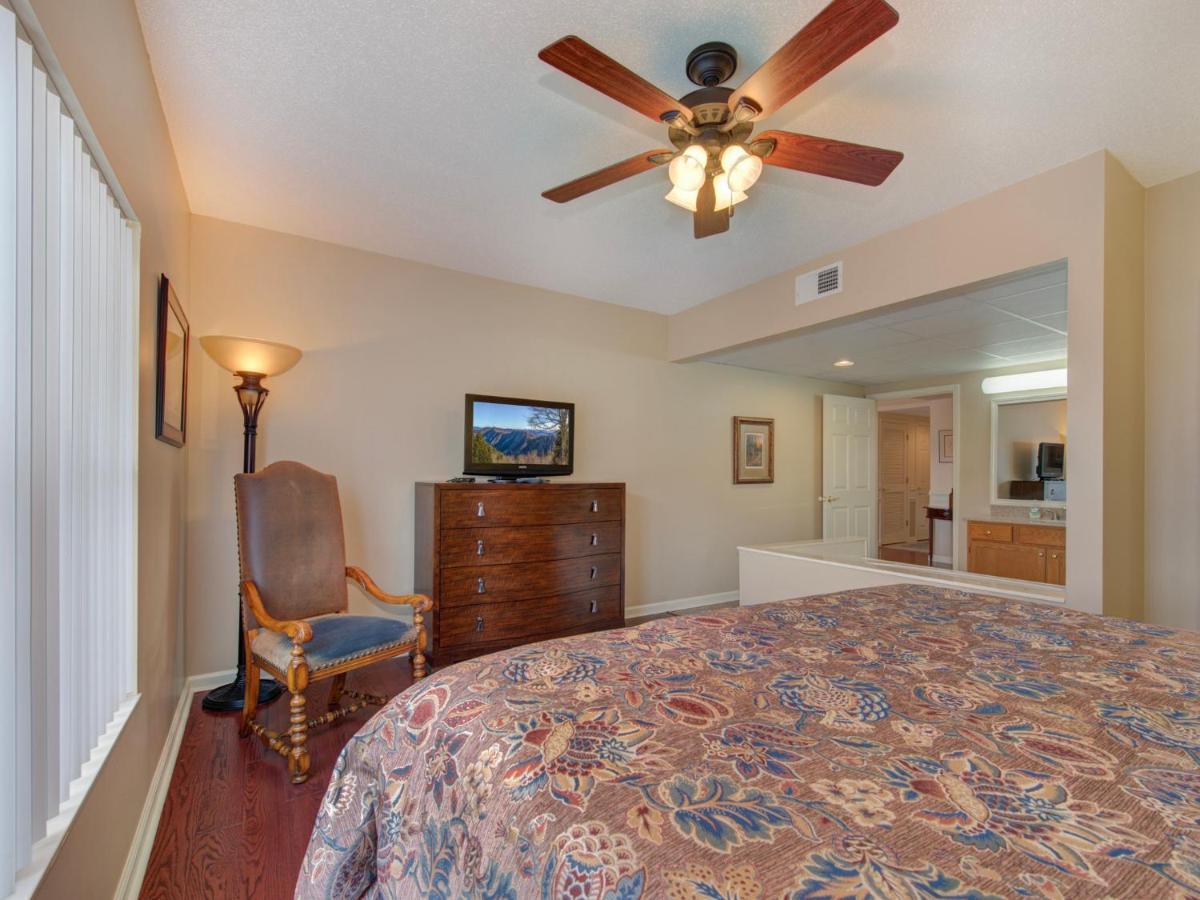 Whispering Pines 113 Apartment *