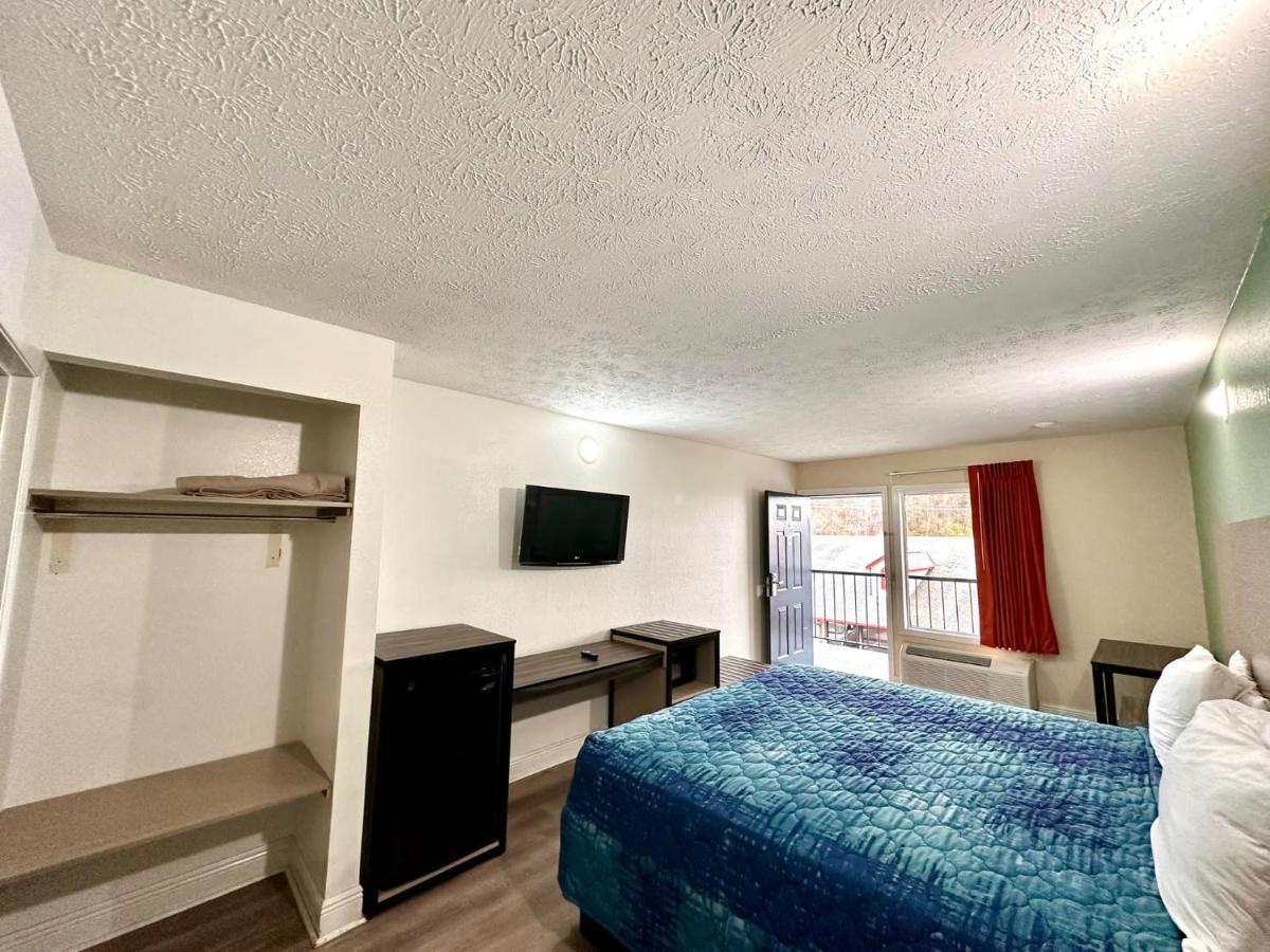 Briarstone Hotel