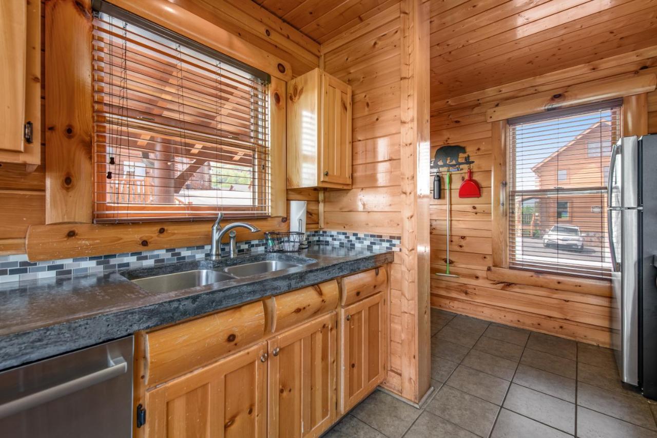Holiday home Paradise Retreat Pigeon Forge