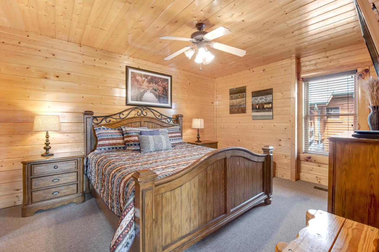 Paradise Retreat * Pigeon Forge